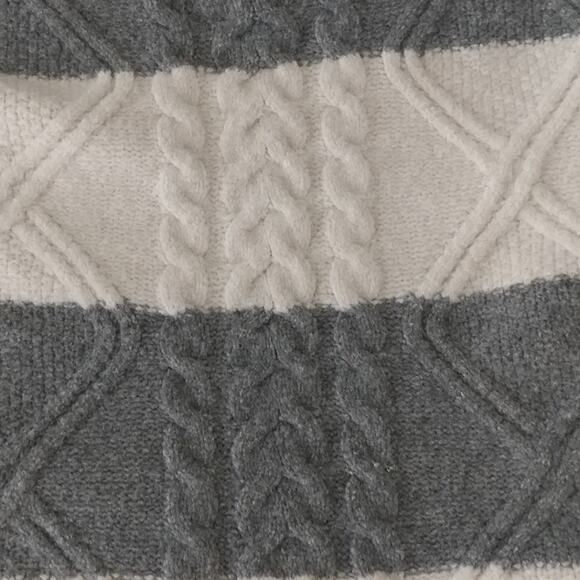 Pink Republic Stripped Knit Sweater Size L (CL) - Picture 5 of 7